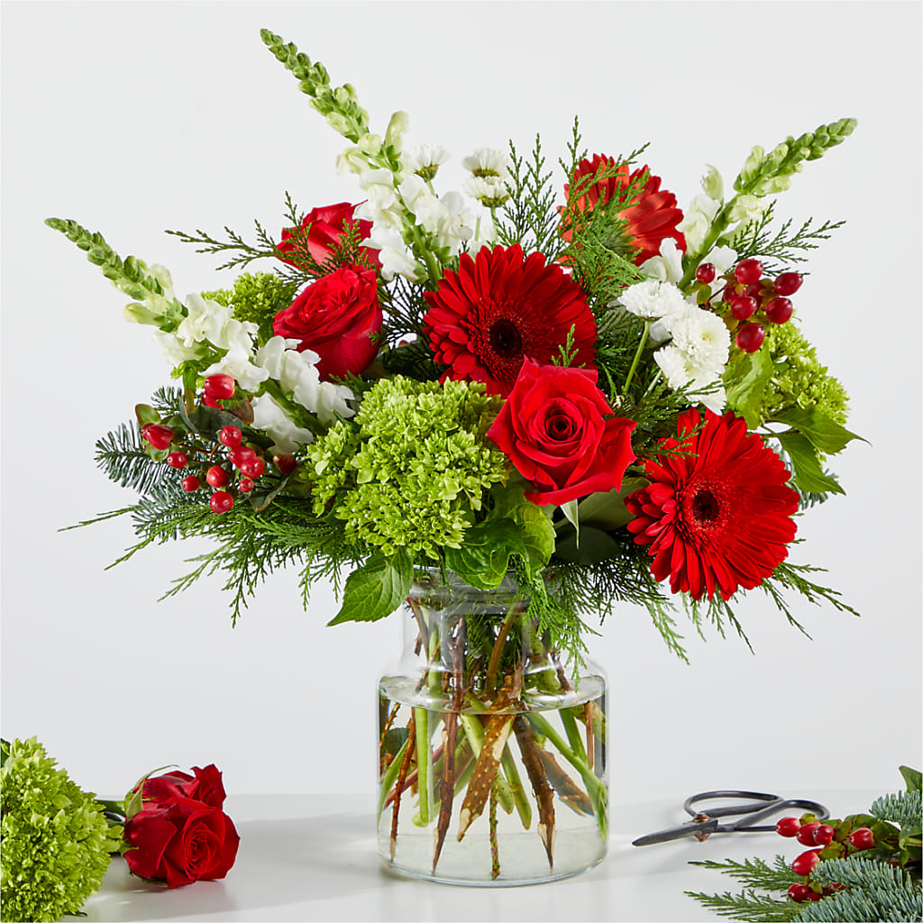 Merry Moment Bouquet – A Florist Original – Flowers By Willie, Marshall TX