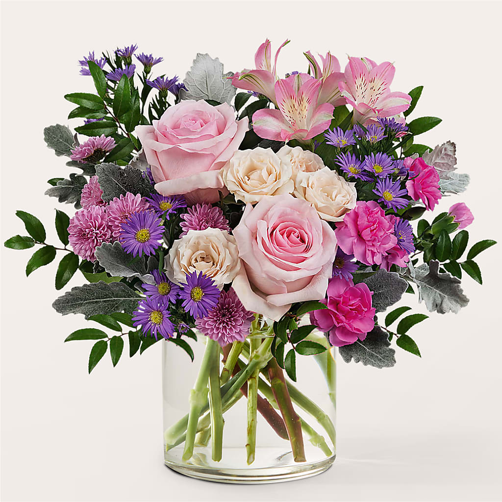 Light as a Feather Bouquet – Flowers By Willie, Marshall TX