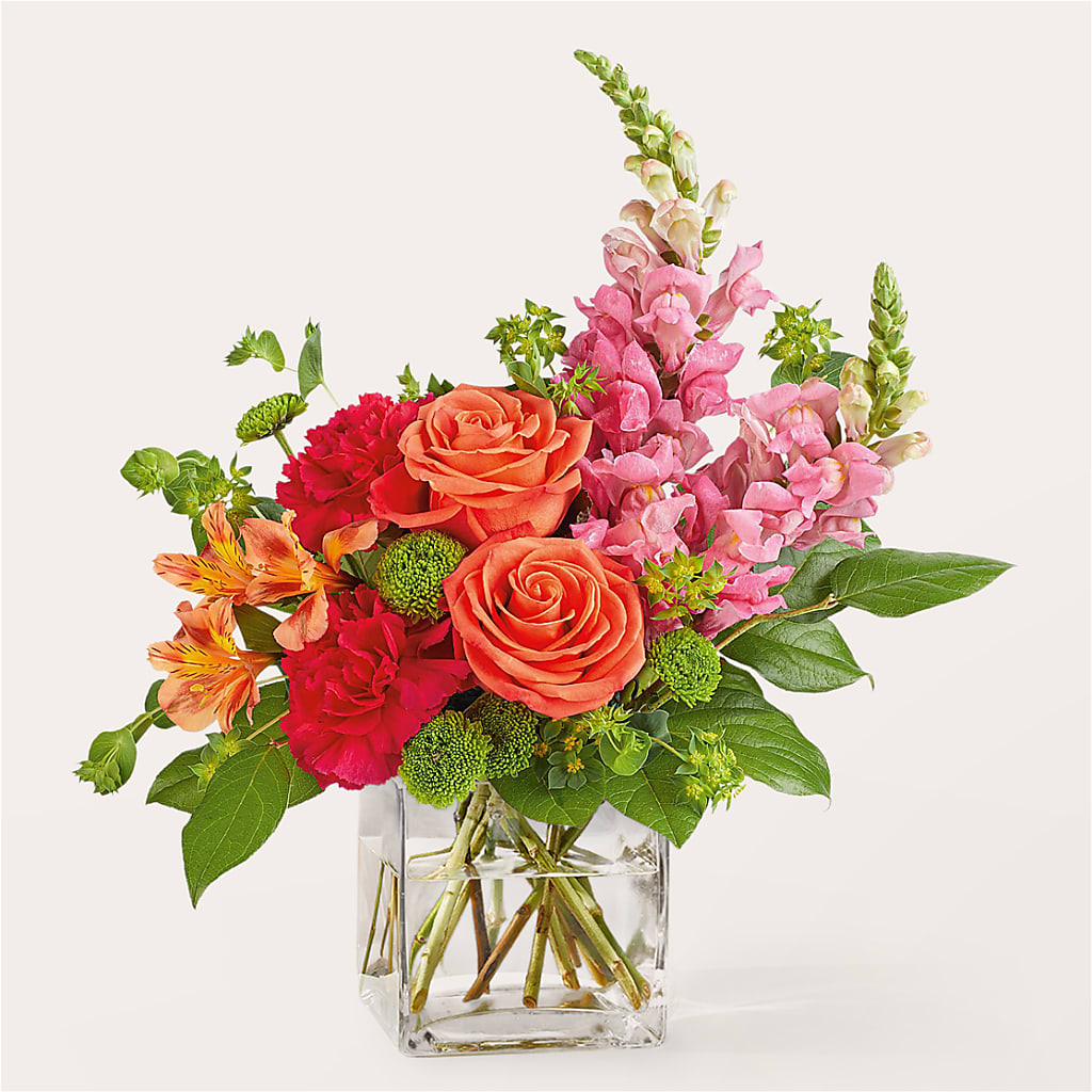 Cosmopolitan Bouquet – Flowers By Willie, Marshall TX