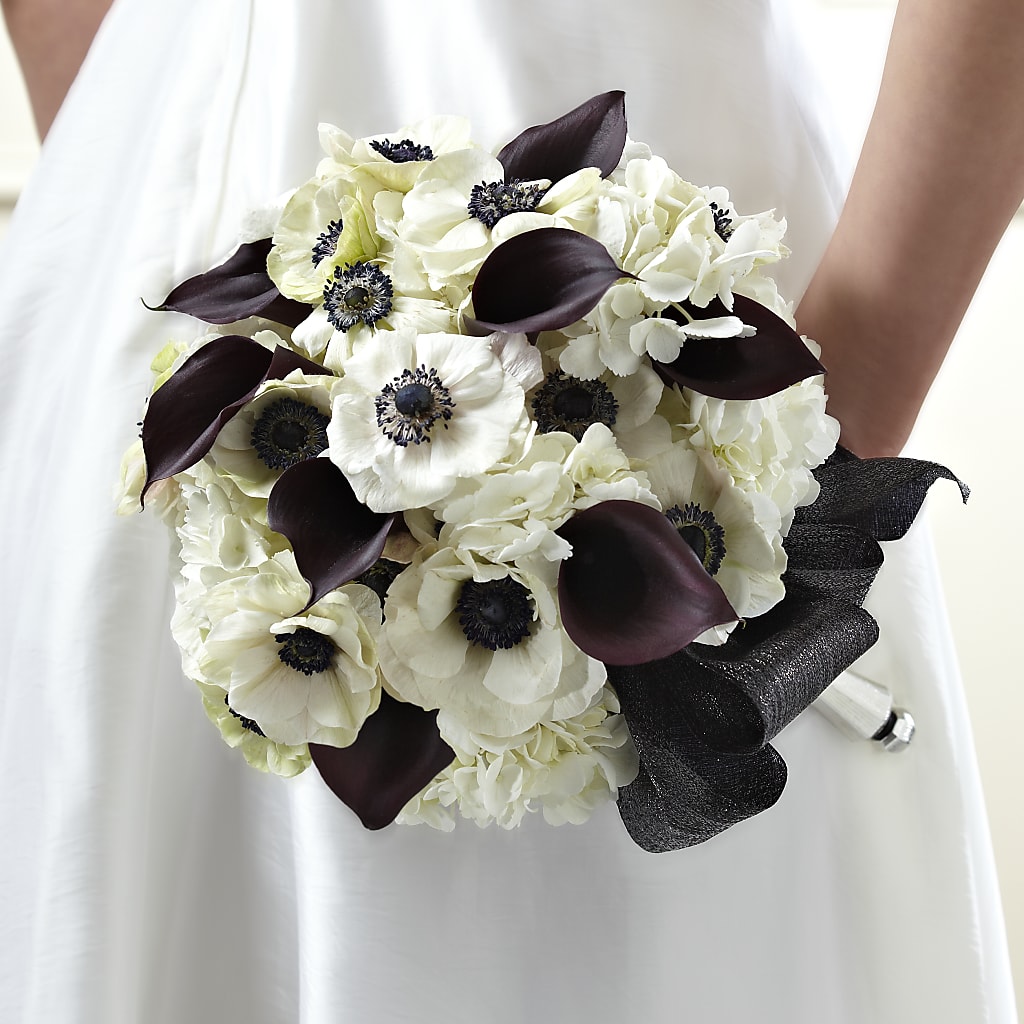 To Have and To Hold Bouquet – Flowers By Willie, Marshall TX