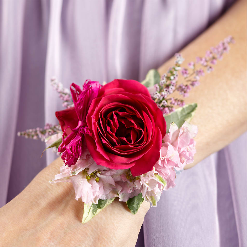 Rose Charm Corsage – Flowers By Willie, Marshall TX