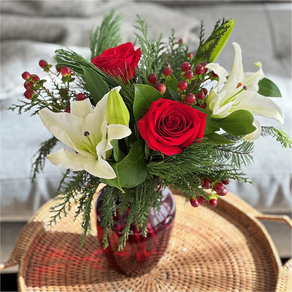 Evergreen Delight Bouquet –  Flowers By Willie, Marshall TX