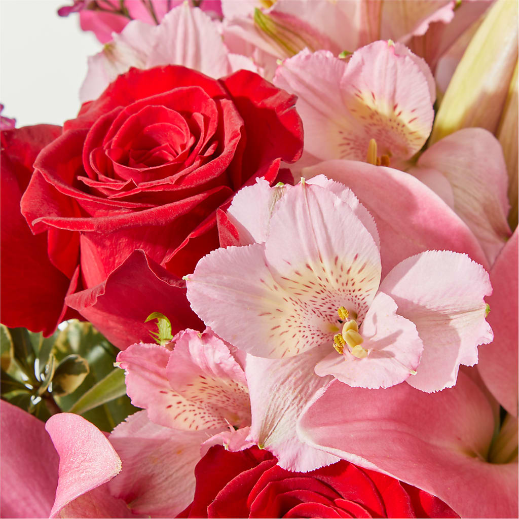 Lucky in Love Bouquet –  Flowers By Willie, Marshall TX