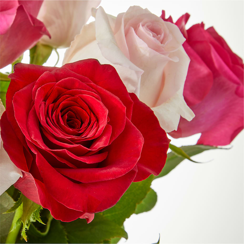 Charming Rose Bouquet –  Flowers By Willie, Marshall TX