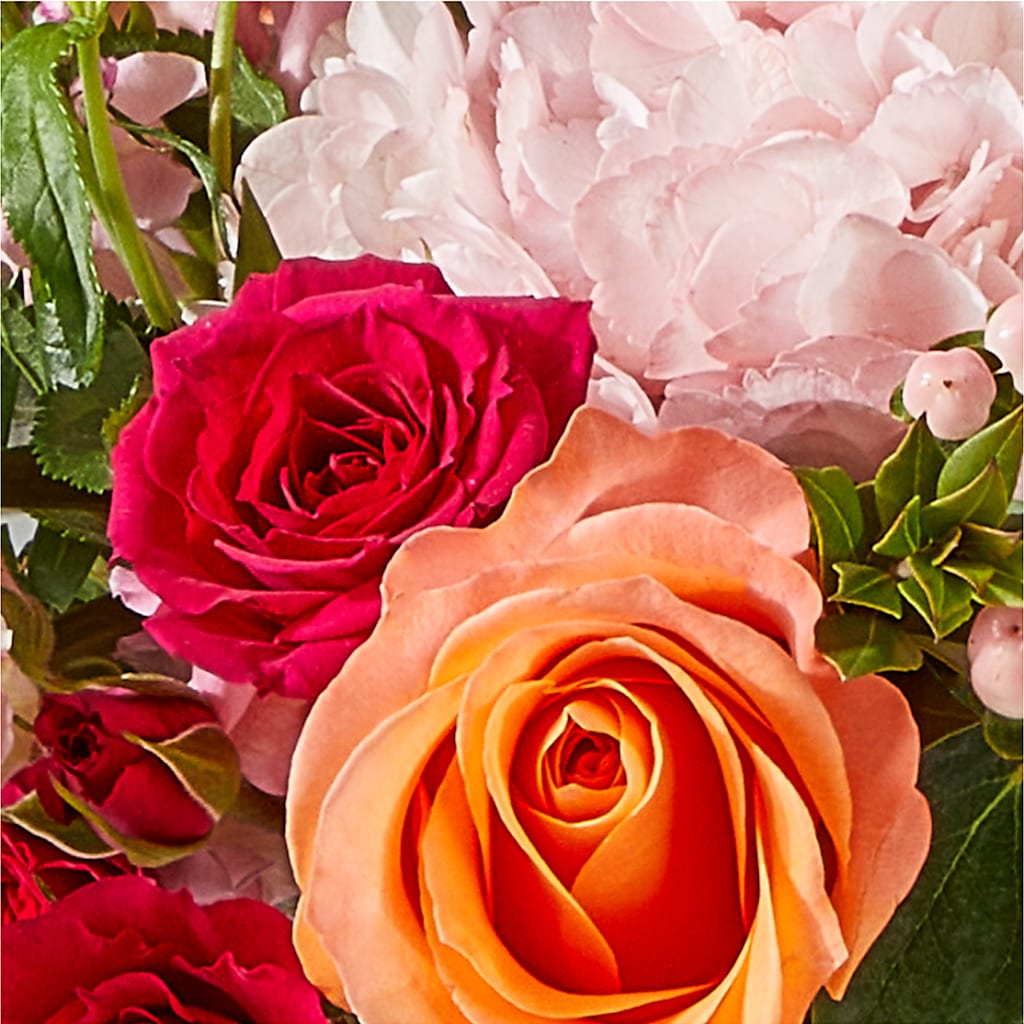 Glitz & Glam Bouquet –  Flowers By Willie, Marshall TX
